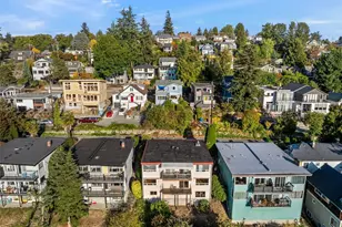 2551 13th Ave W, Seattle, WA 98119 - Photo 7