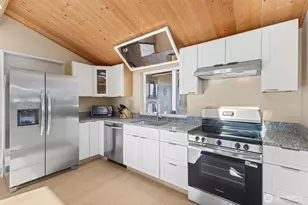 5934 Central Ave, Anacortes, WA 98221 - Photo 11
