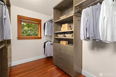 2223 39th Avenue E, Seattle, WA 98112 - Photo 25