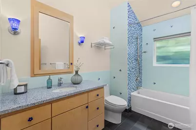 2223 39th Avenue E, Seattle, WA 98112 - Photo 35