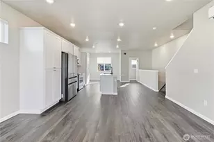 22998 Cherry St, Black Diamond, WA 98010 - Photo 3