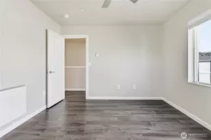 22998 Cherry St, Black Diamond, WA 98010 - Photo 19