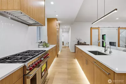 6015 Chorus Frog Street NE, Bainbridge Island, WA 98110 - Photo 17