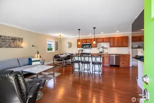 9745 2nd Ave NW, Seattle, WA 98117 - Photo 3
