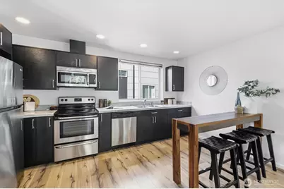 2421 Wickstrom Place SW, Seattle, WA 98116 - Photo 7