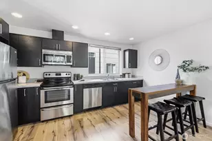2421 Wickstrom Pl SW, Seattle, WA 98116 - Photo 7