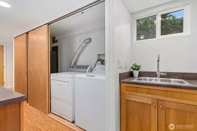 3039 NE 86th St, Seattle, WA 98115 - Photo 29