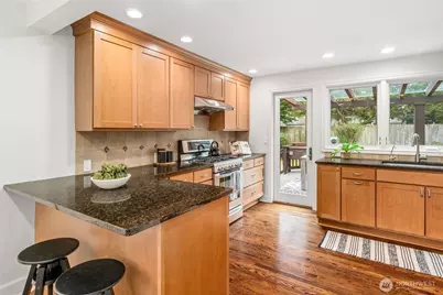 3039 NE 86th St, Seattle, WA 98115 - Photo 9