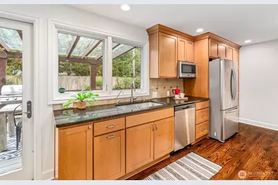 3039 NE 86th St, Seattle, WA 98115 - Photo 11