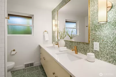 9608 5th Avenue NE, Seattle, WA 98115 - Photo 21