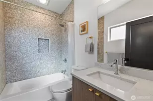 3418 NW 67th St, Seattle, WA 98117 - Photo 19