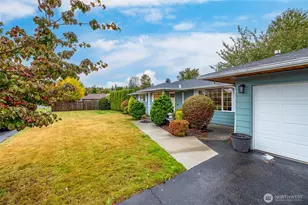 18727 Fishermans Loop, Burlington, WA 98233 - Photo 3