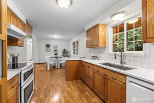 18727 Fishermans Loop, Burlington, WA 98233 - Photo 17