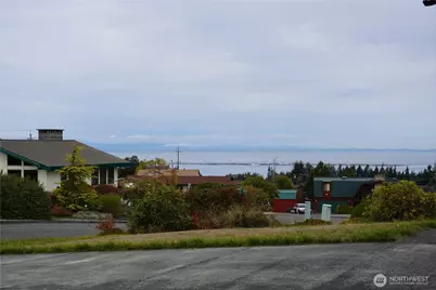 711 Christman Place, Port Angeles, WA 98362 - Photo 23