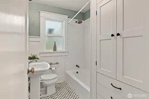 9508 Mary Ave NW, Seattle, WA 98117 - Photo 21