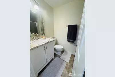 15609 NE 18th St #D104, Bellevue, WA 98008 - Photo 11