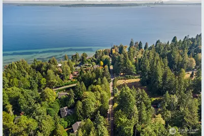10220 NE Yaquina Avenue, Bainbridge Island, WA 98110 - Photo 7
