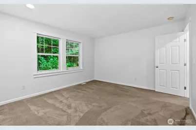 10220 NE Yaquina Avenue, Bainbridge Island, WA 98110 - Photo 27