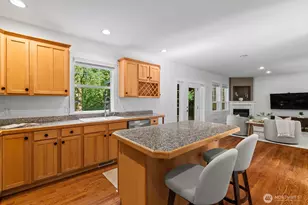 10220 NE Yaquina Ave, Bainbridge Island, WA 98110 - Photo 15