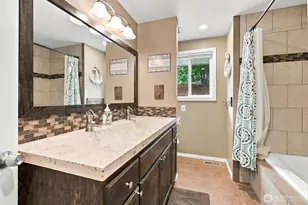 8 N 12th St, Selah, WA 98942 - Photo 13
