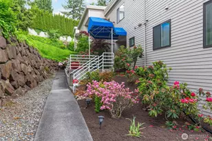 5225 50th Ave NE, Seattle, WA 98105 - Photo 3