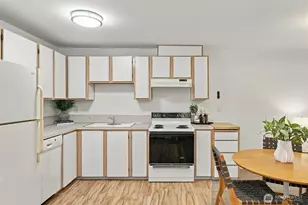 5225 50th Ave NE, Seattle, WA 98105 - Photo 7