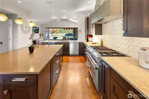 2820 Magnolia Blvd W, Seattle, WA 98199 - Photo 9