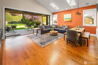 2820 Magnolia Boulevard W, Seattle, WA 98199 - Photo 13