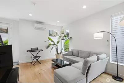 514 NE 102nd Street #B, Seattle, WA 98125 - Photo 5