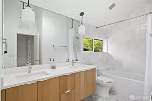514 NE 102nd St, Seattle, WA 98125 - Photo 17