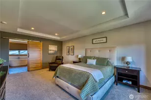 7940 Beach Dr E, Port Orchard, WA 98366 - Photo 23