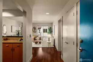 1711 E Olive Wy, Seattle, WA 98102 - Photo 3