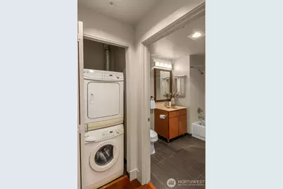 1711 E Olive Way #413, Seattle, WA 98102 - Photo 17