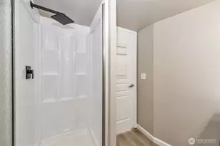 530 Melrose Ave E, Seattle, WA 98102 - Photo 19
