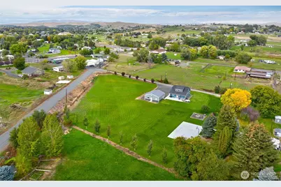61 Thunder Road, Selah, WA 98942 - Photo 25