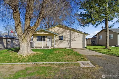762 S 2nd Avenue, Connell, WA 99326 - Photo 1