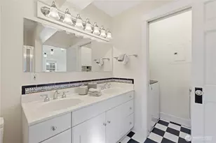 2536 31st Ave W, Seattle, WA 98199 - Photo 23