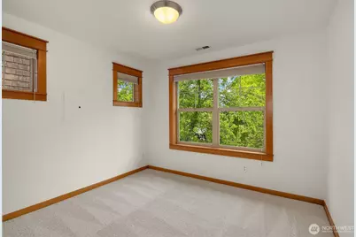 1905 NE 125th Street, Seattle, WA 98125 - Photo 19