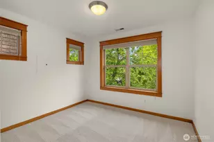 1905 NE 125th St, Seattle, WA 98125 - Photo 19