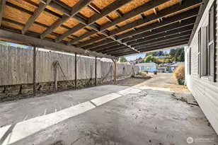 1227 E 4th St, Port Angeles, WA 98362 - Photo 35