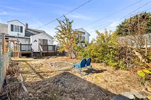 1227 E 4th St, Port Angeles, WA 98362 - Photo 29