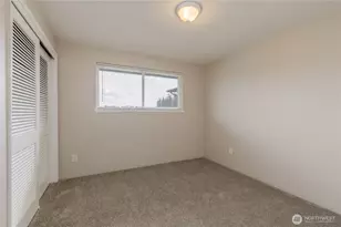 7910 224th St E, Graham, WA 98338 - Photo 17