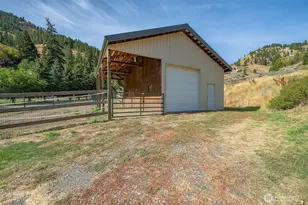 9375 N Fork Rd, Cashmere, WA 98815 - Photo 35