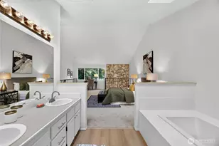 9738 Ashworth Ave N, Seattle, WA 98103 - Photo 21