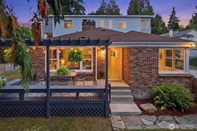 10735 Densmore Avenue N, Seattle, WA 98133 - Photo 1