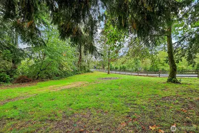 17229 SE Lake Moneysmith Road, Auburn, WA 98092 - Photo 37
