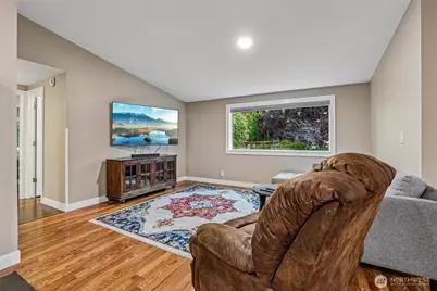 17229 SE Lake Moneysmith Road, Auburn, WA 98092 - Photo 9