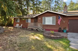 1234 E Hersig Rd, Oak Harbor, WA 98277 - Photo 1