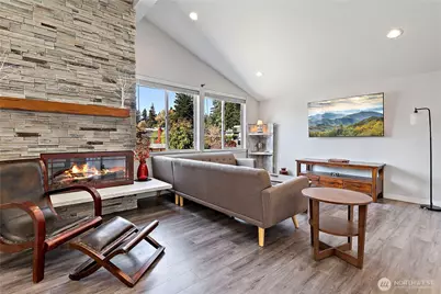 16012 133rd Place SE, Renton, WA 98058 - Photo 3