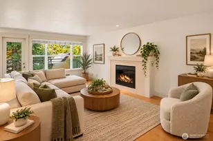 22910 90th Ave W, Edmonds, WA 98026 - Photo 1